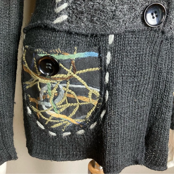 Sioni cardigan sweater medium patchwork collared black grey embroidered artsy - Picture 11 of 16